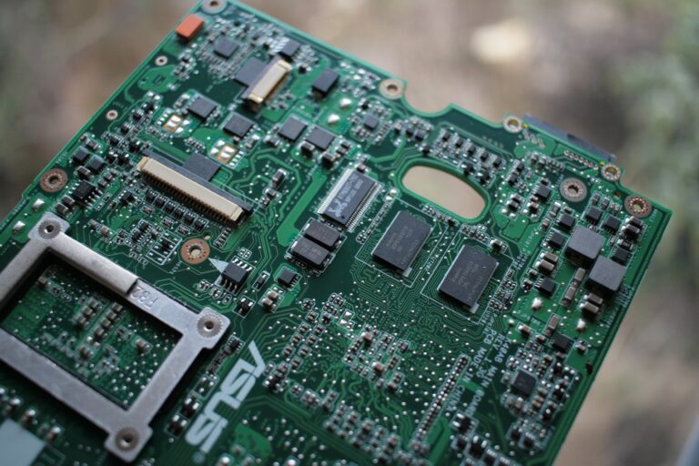 hardware-7136360